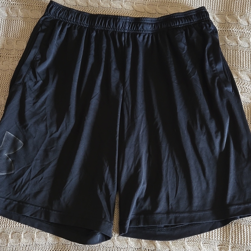 Under Armour Men's Loose Fit Athletic Shorts - Lot of 3 - Picture 10 of 12